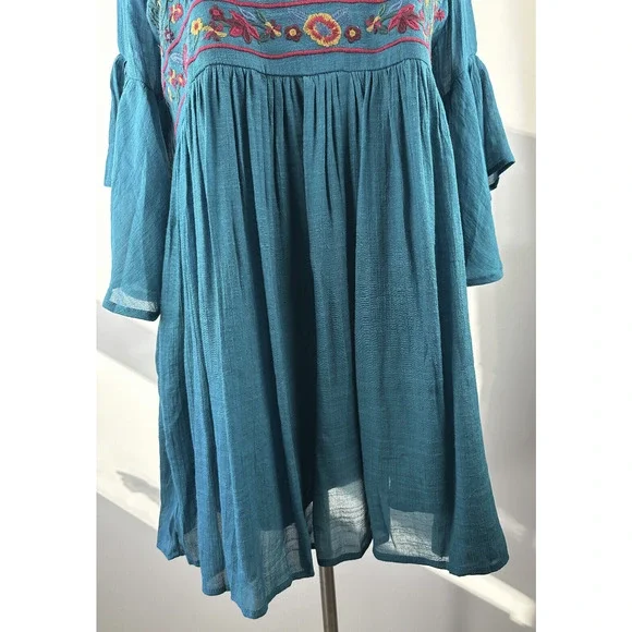 NWT Umgee Floral Embroidered Bell Sleeve Mini Dress Blue Boho Festival Medium - Picture 6 of 16